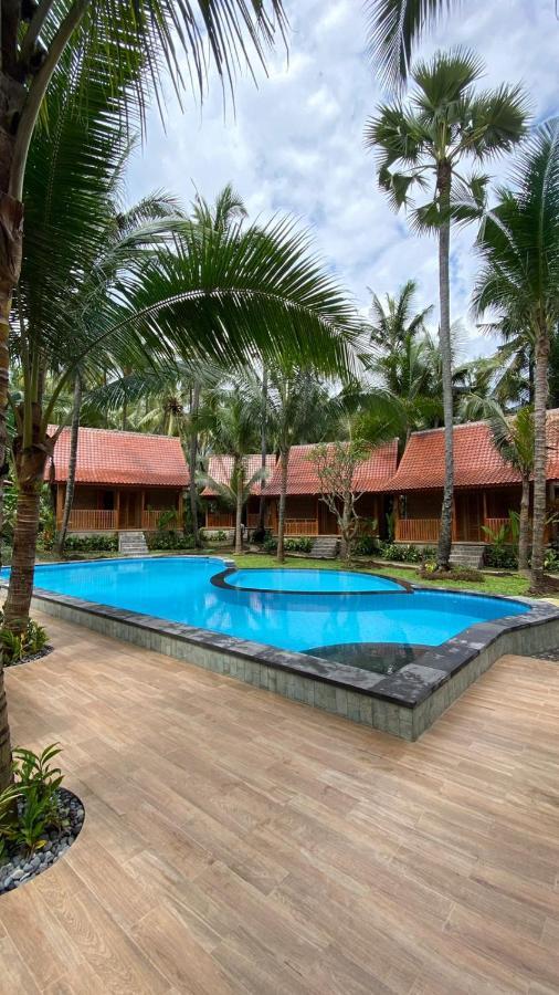 Villa Lova Sambirenteng Gretek المظهر الخارجي الصورة