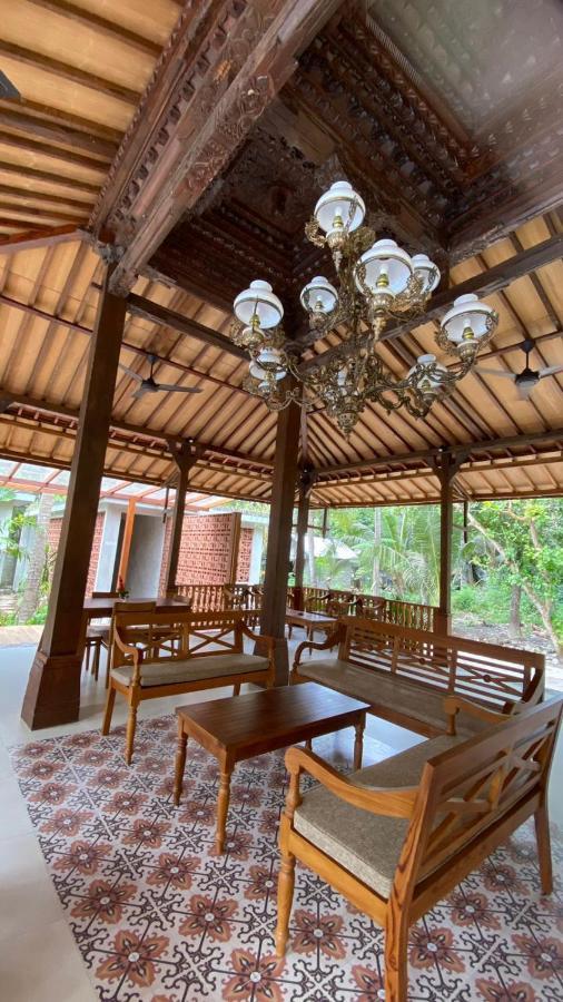 Villa Lova Sambirenteng Gretek المظهر الخارجي الصورة
